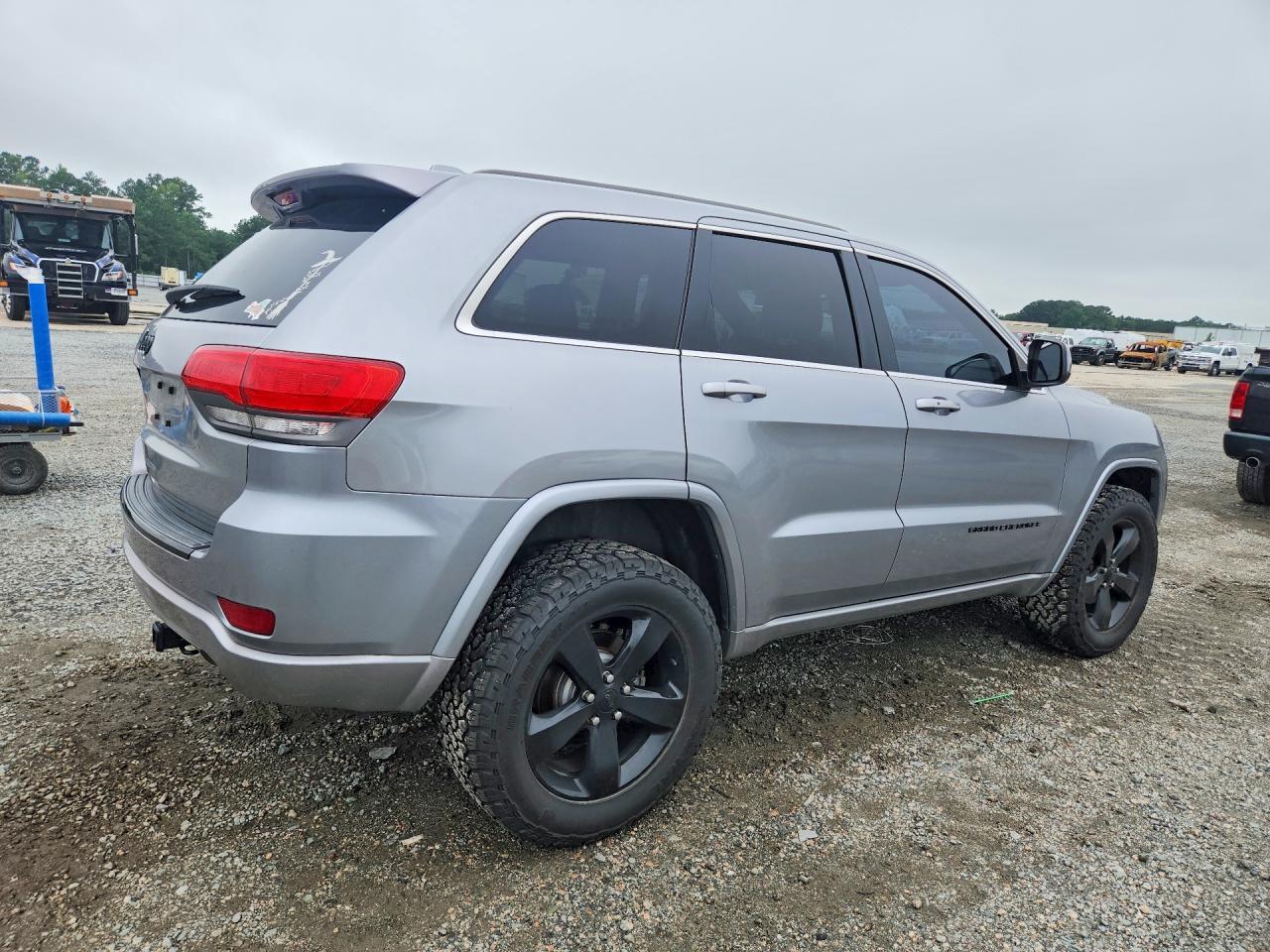 2014 Jeep Grand Cherokee Laredo - zdjęcie 3