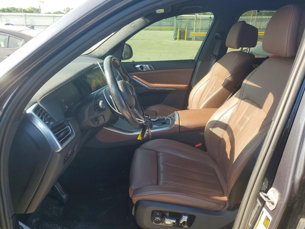2021 BMW X5 xDrive40I - zdjęcie 7
