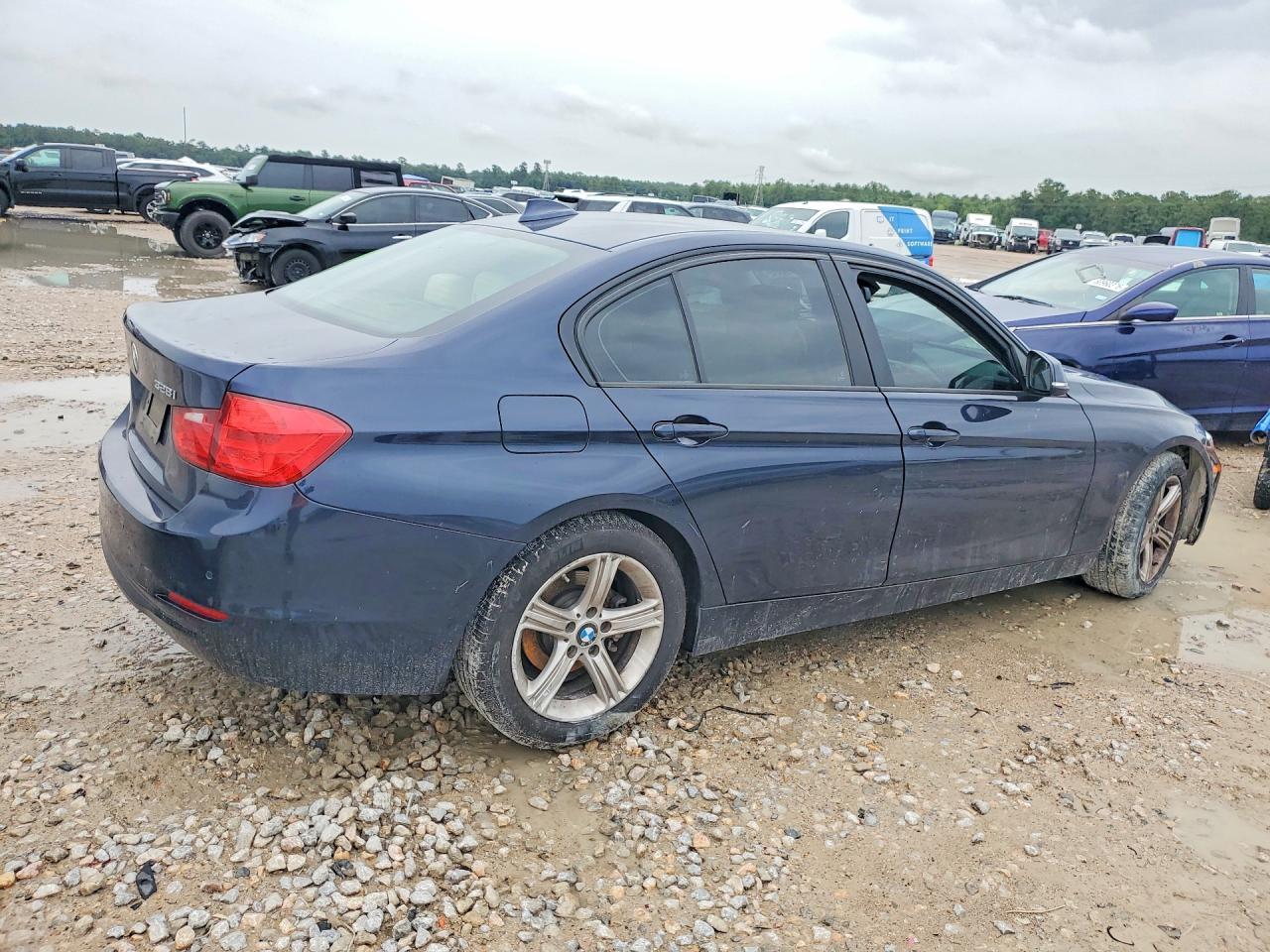 2015 BMW 328 I - zdjęcie 3