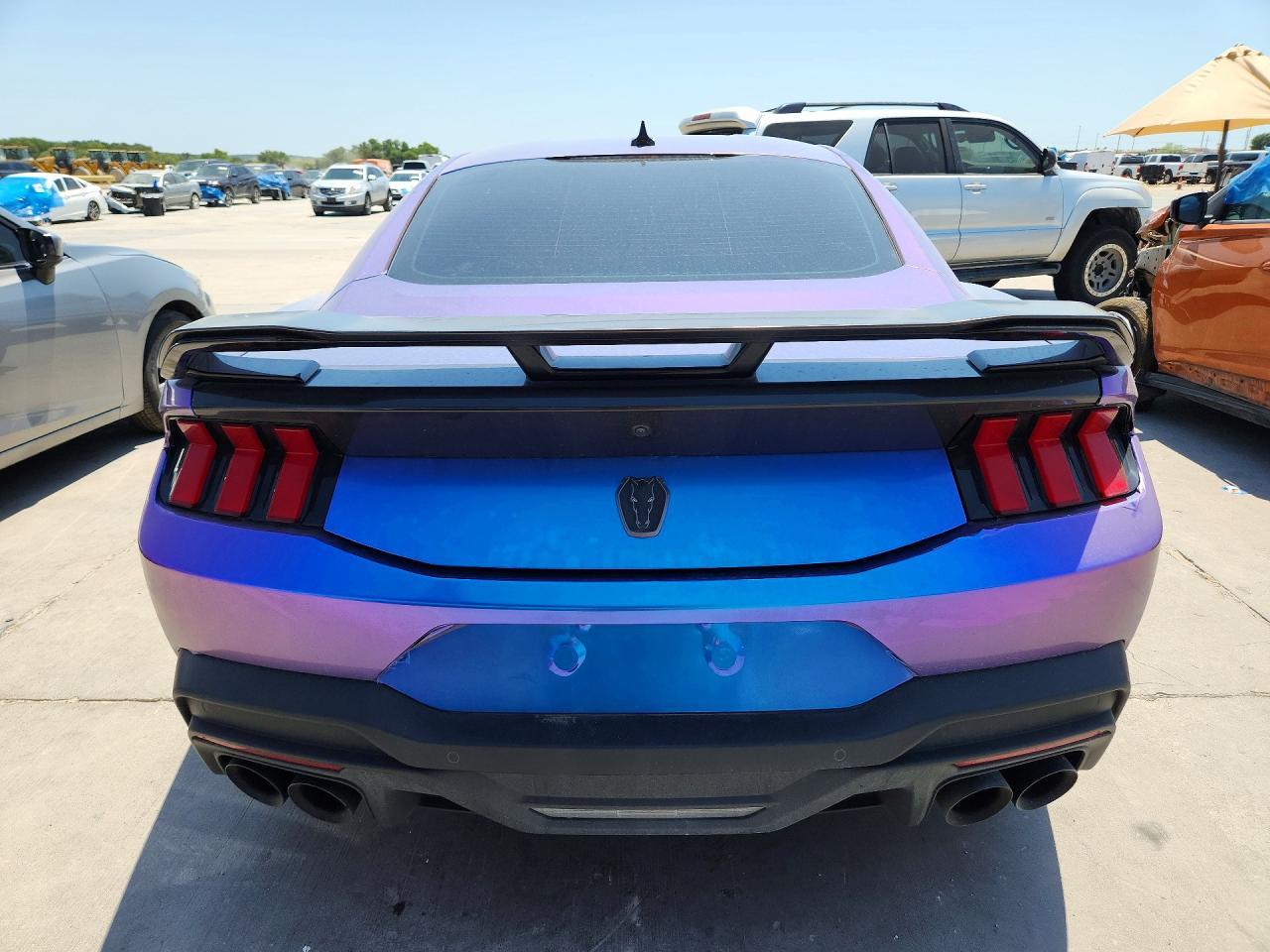 2024 Ford Mustang Dark Horse - zdjęcie 6
