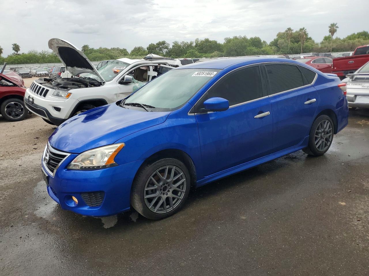 2014 Nissan Sentra Sr - zdjęcie główne