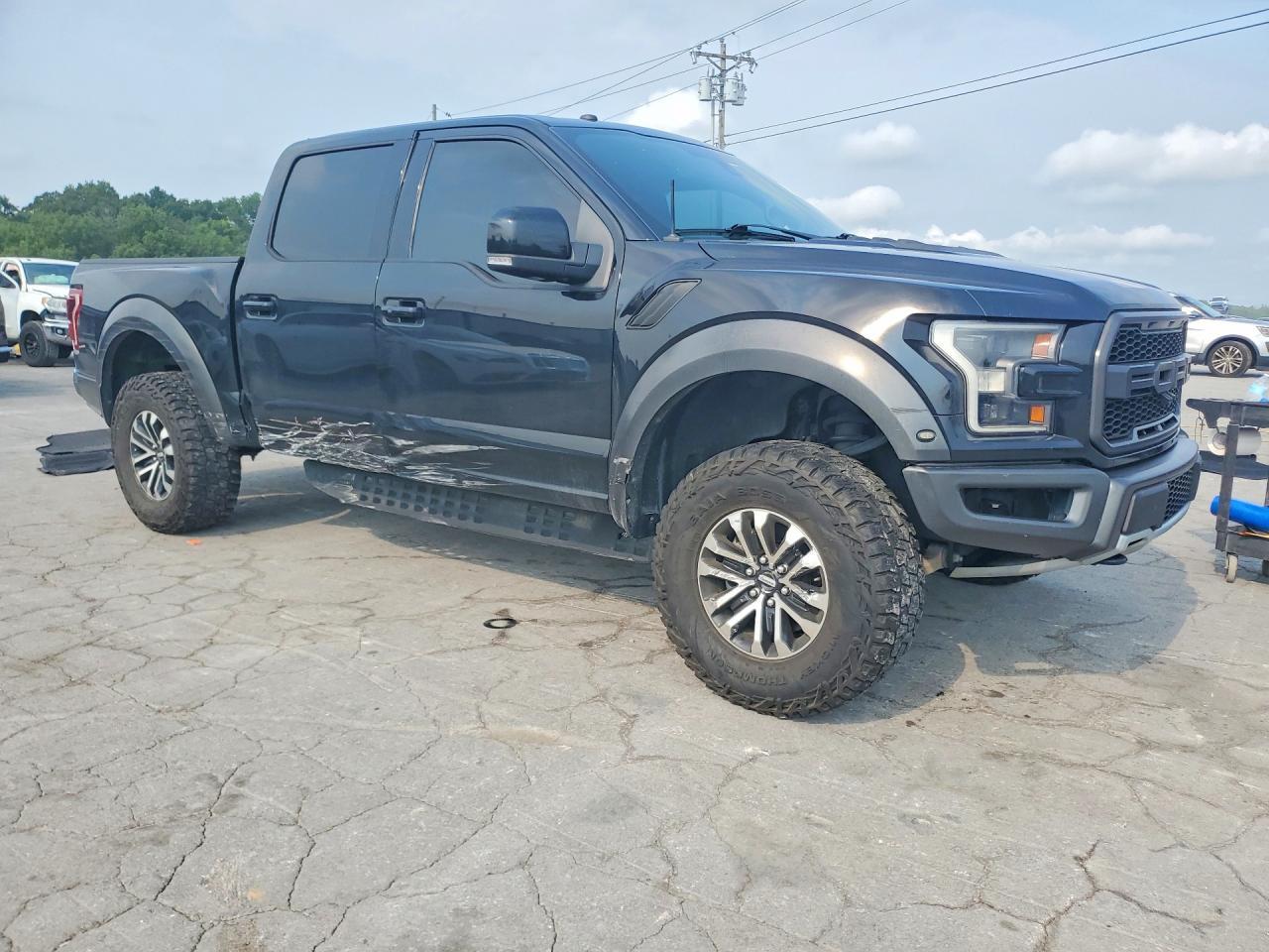 2018 Ford F150 Raptor - zdjęcie 4