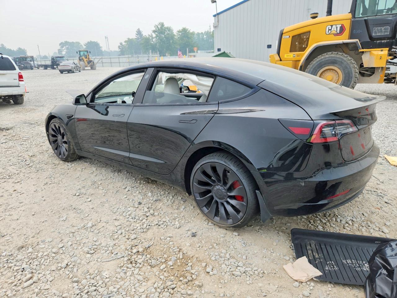2022 Tesla Model 3 - zdjęcie 2