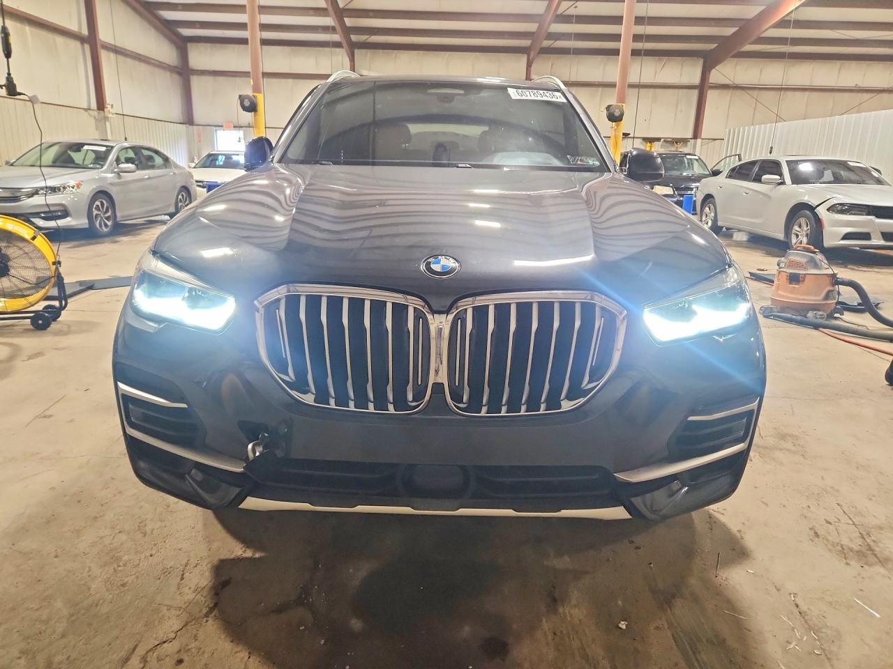 2022 BMW X5 xDrive40I - zdjęcie 5