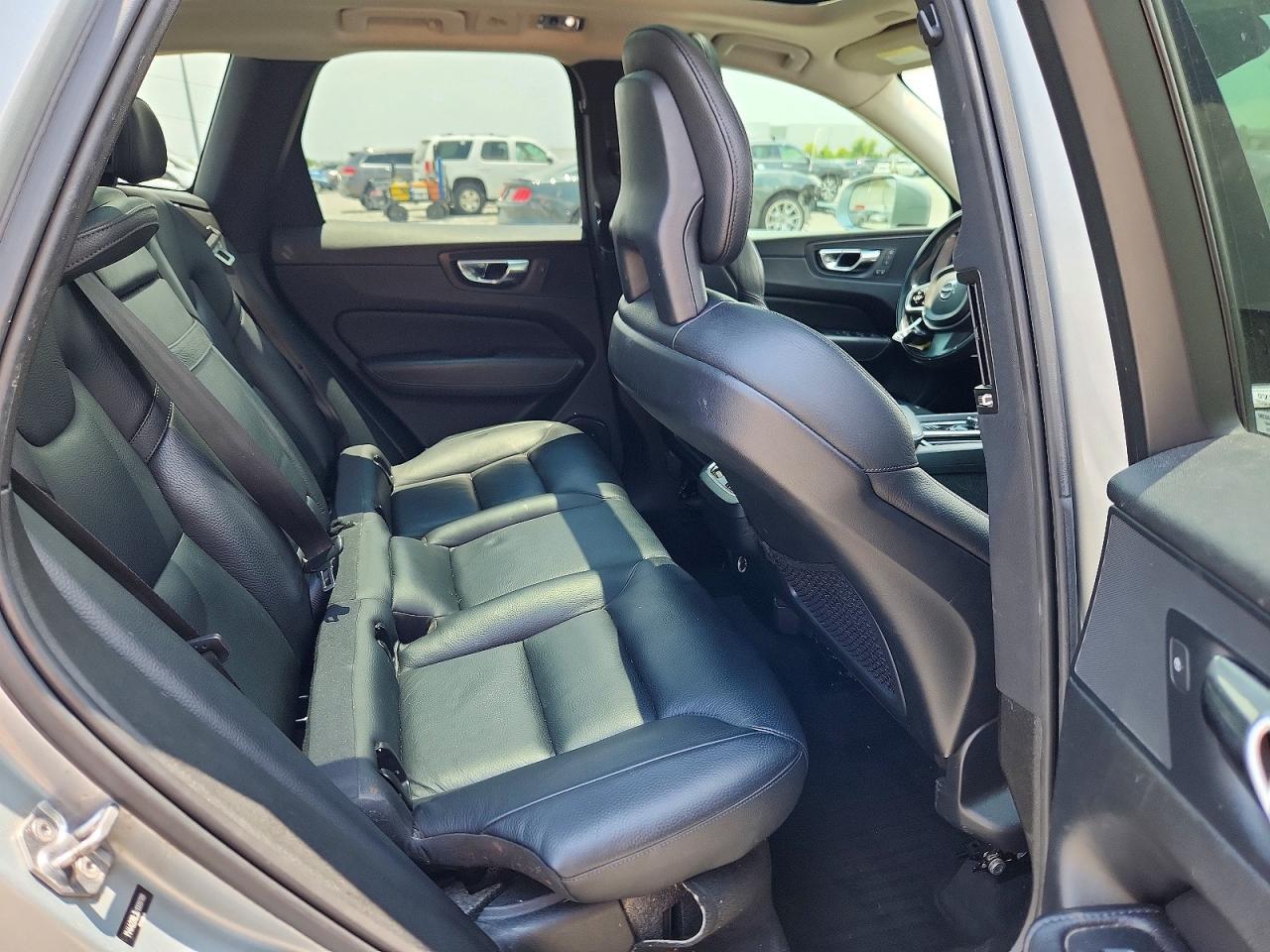 2018 Volvo Xc60 T6 Inscription - zdjęcie 11