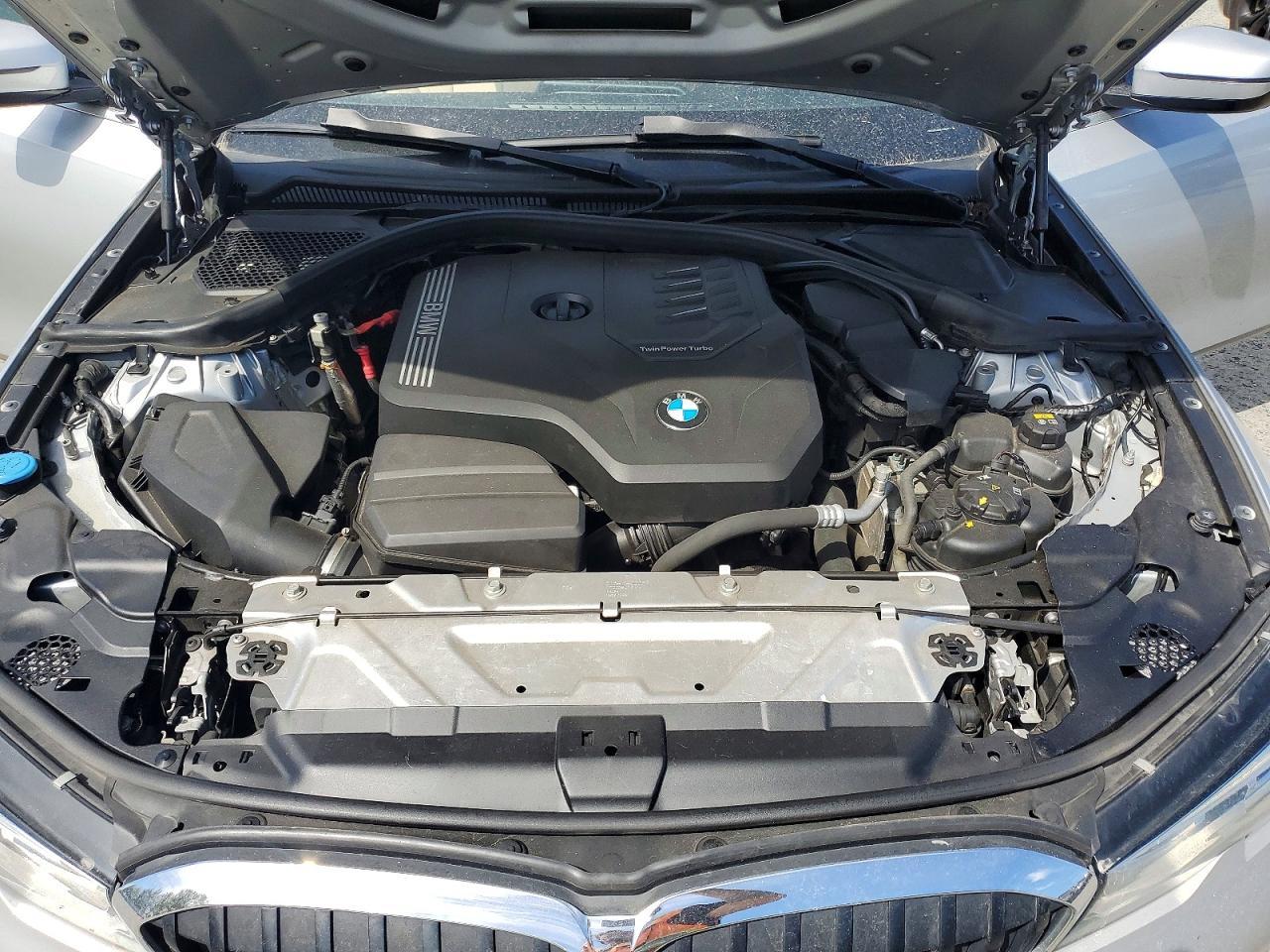 2020 BMW 330I - zdjęcie 11