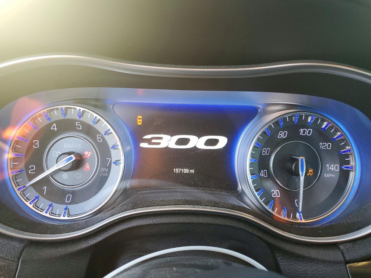 2016 Chrysler 300 Limited - zdjęcie 9