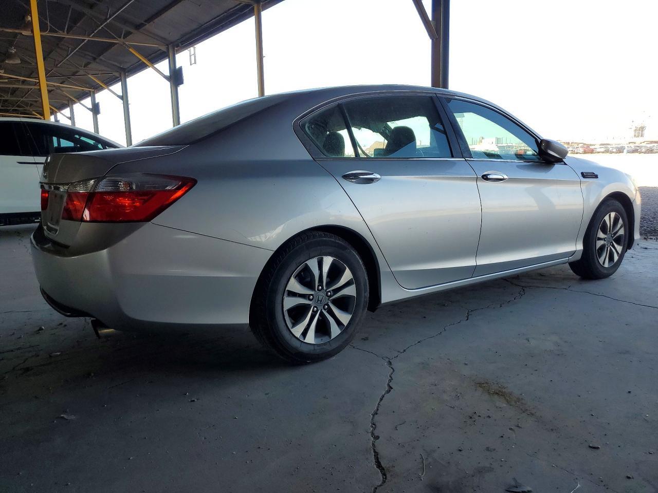 Honda Accord - zdjęcie 3