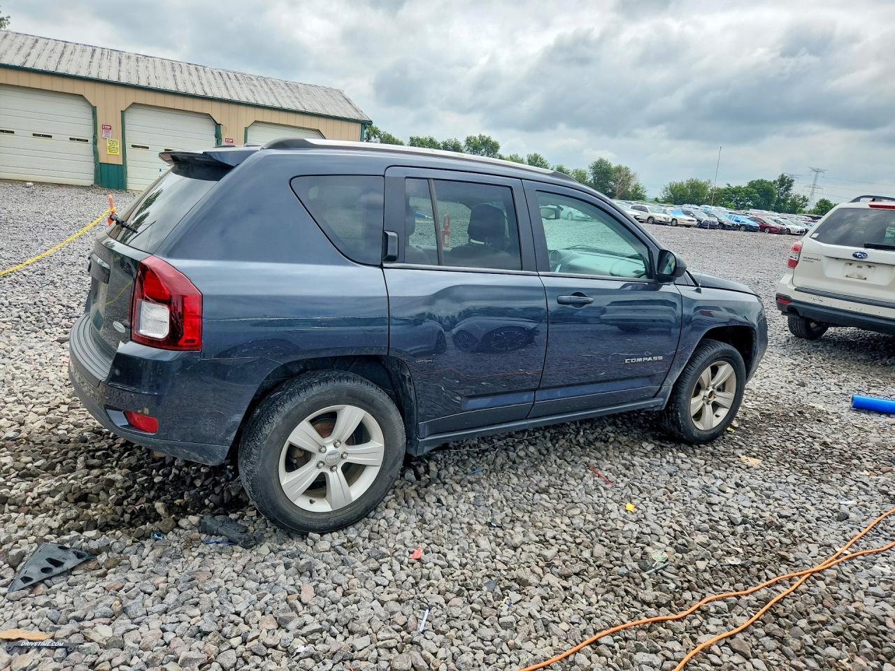 2014 Jeep Compass Latitude - zdjęcie 3