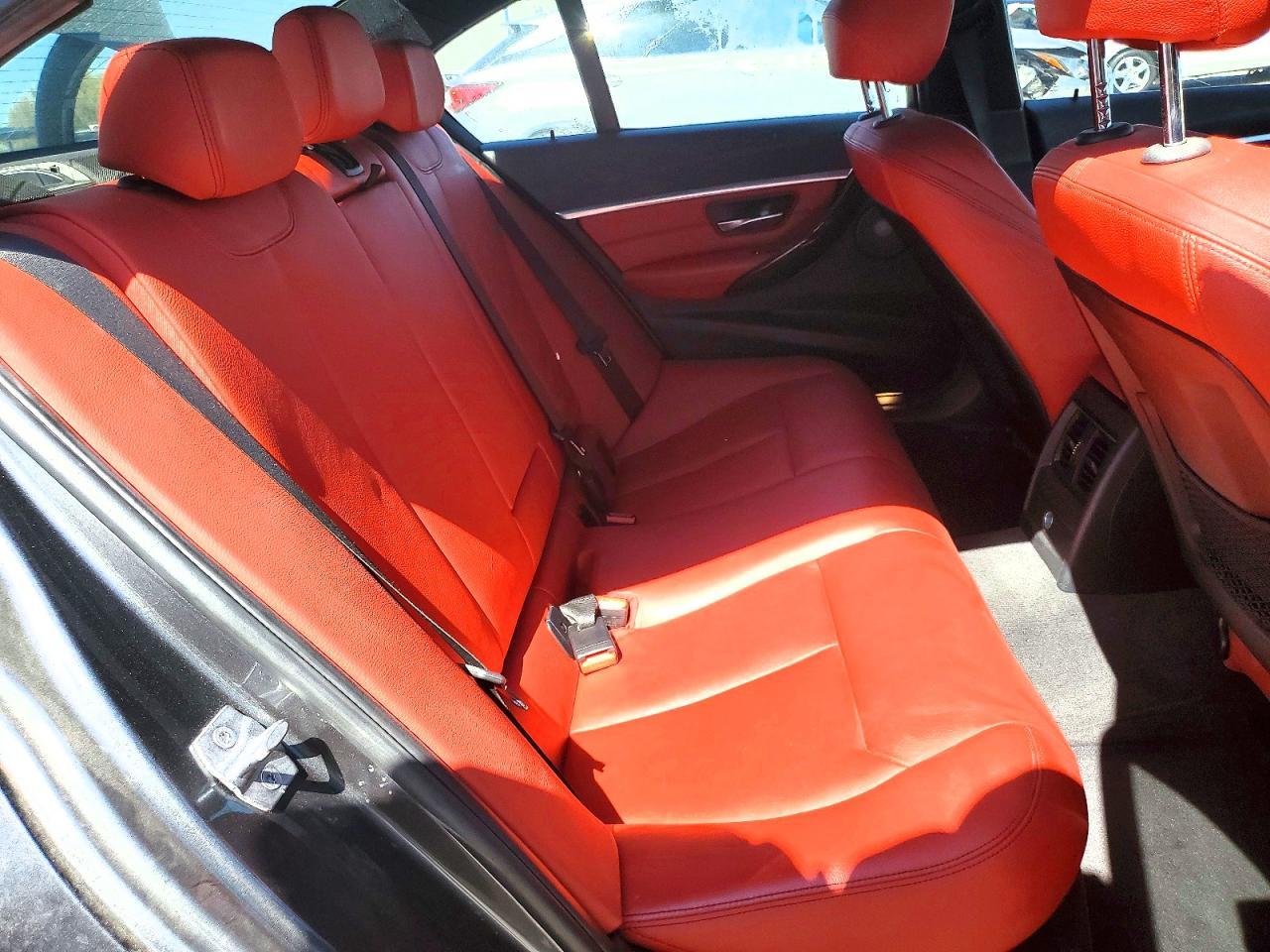 2016 BMW Seria 3 340i - zdjęcie 10