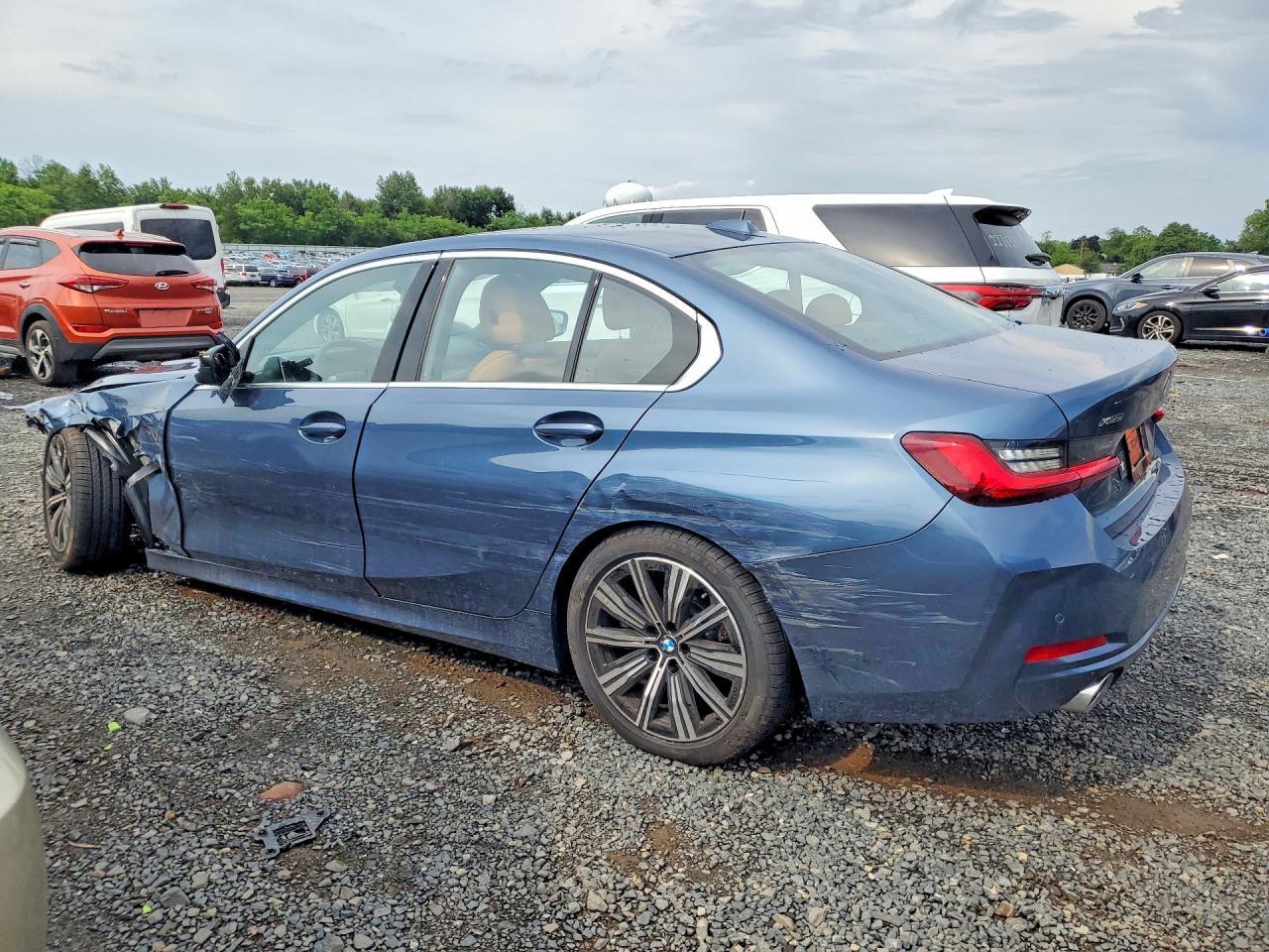 2026 BMW Seria 3 330i - zdjęcie 2