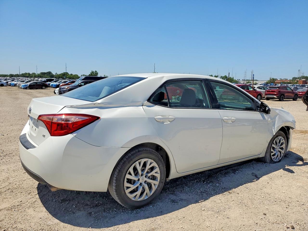 2019 Toyota Corolla Le - zdjęcie 3