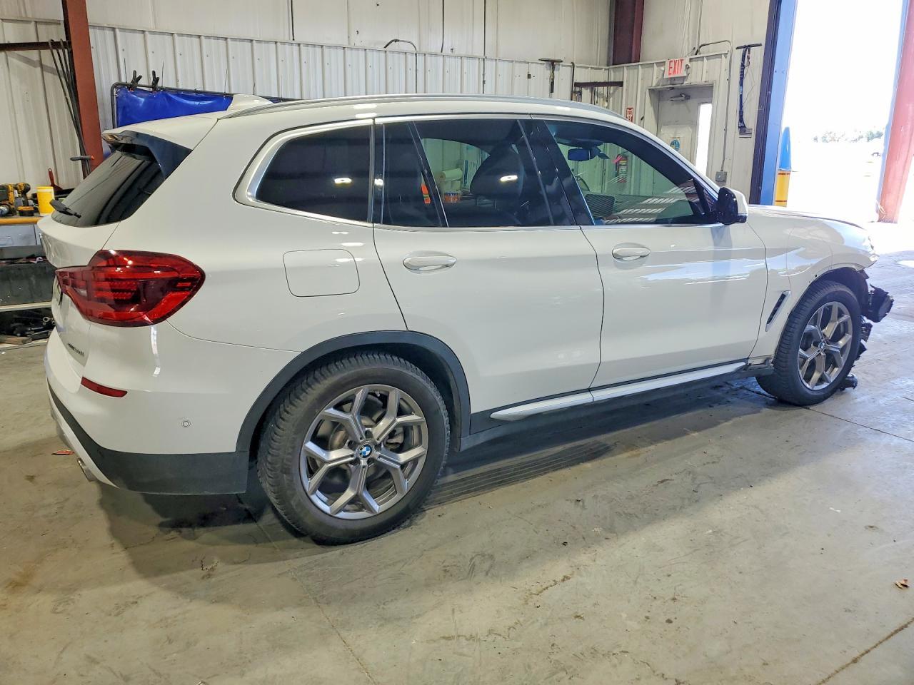 2020 BMW X3 xDrive30I - zdjęcie 3