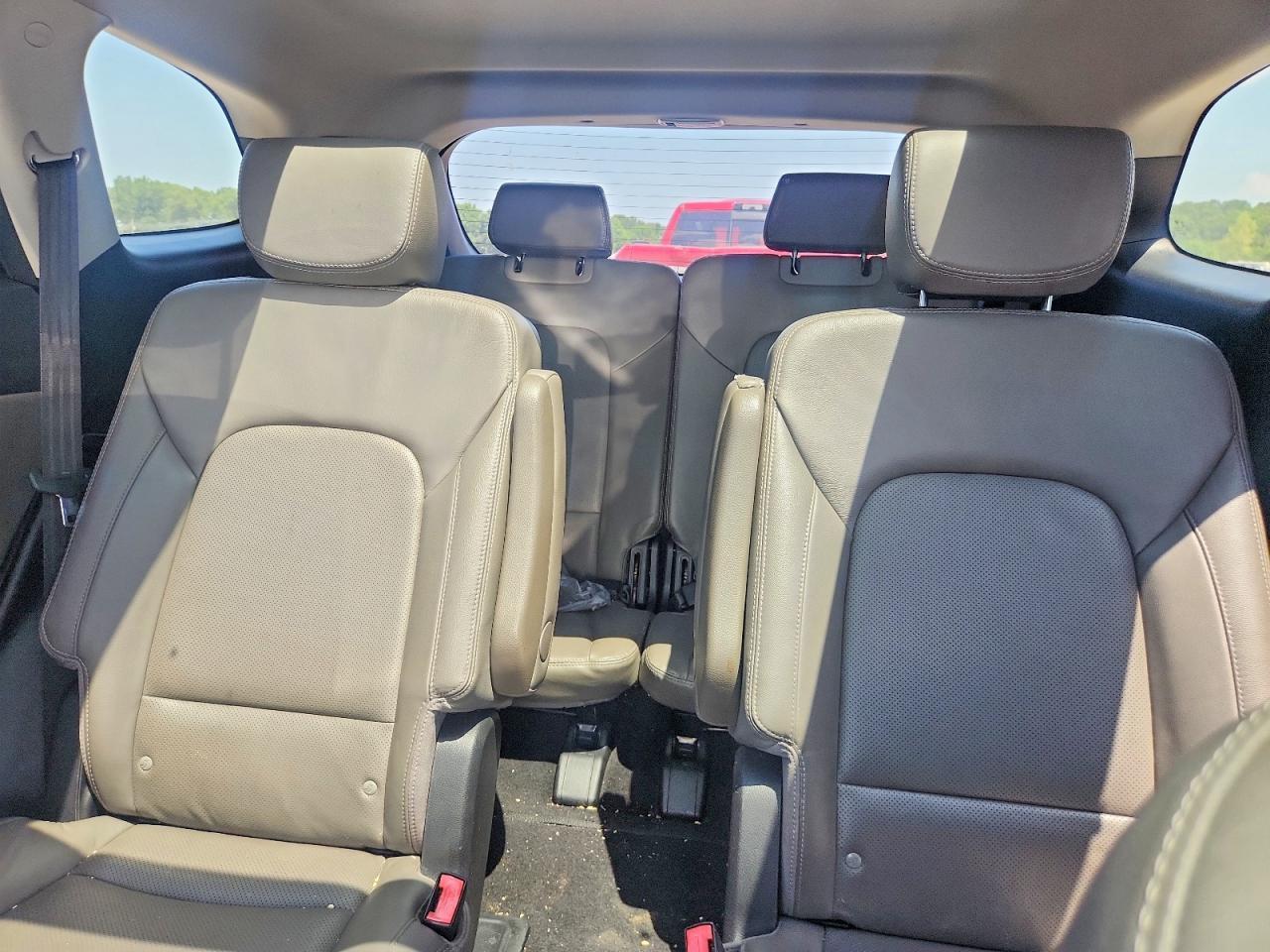 2017 Hyundai Santa Fe Limited Ultimate - zdjęcie 10
