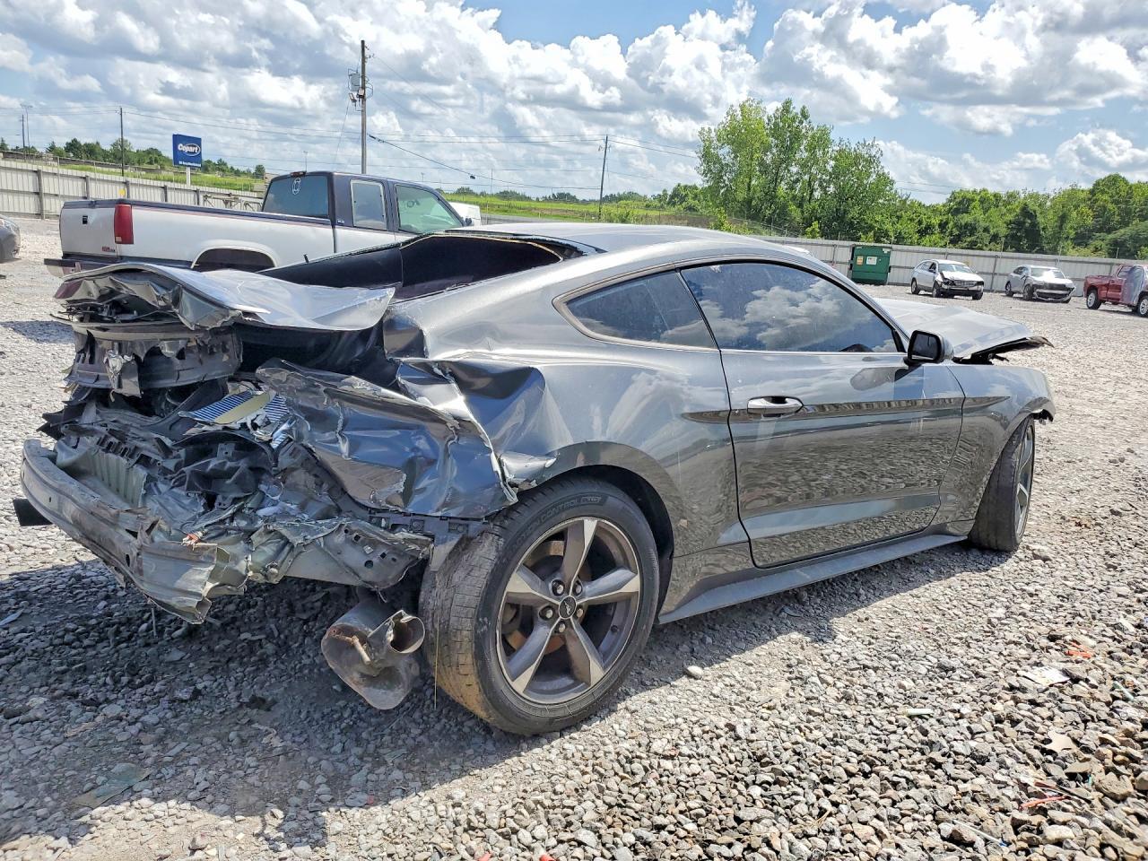 2016 Ford Mustang - zdjęcie 3