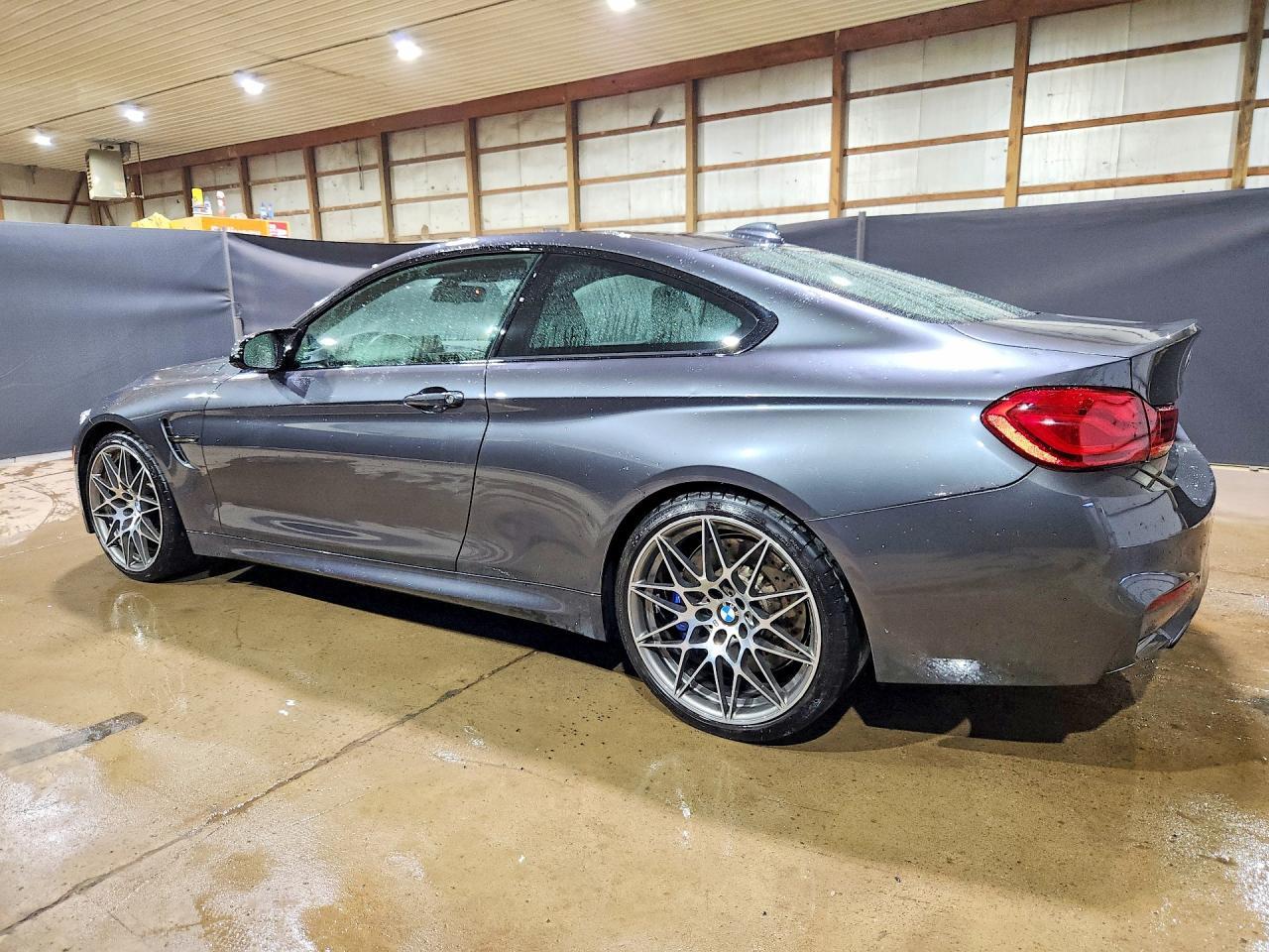 2018 BMW M4 - zdjęcie 2