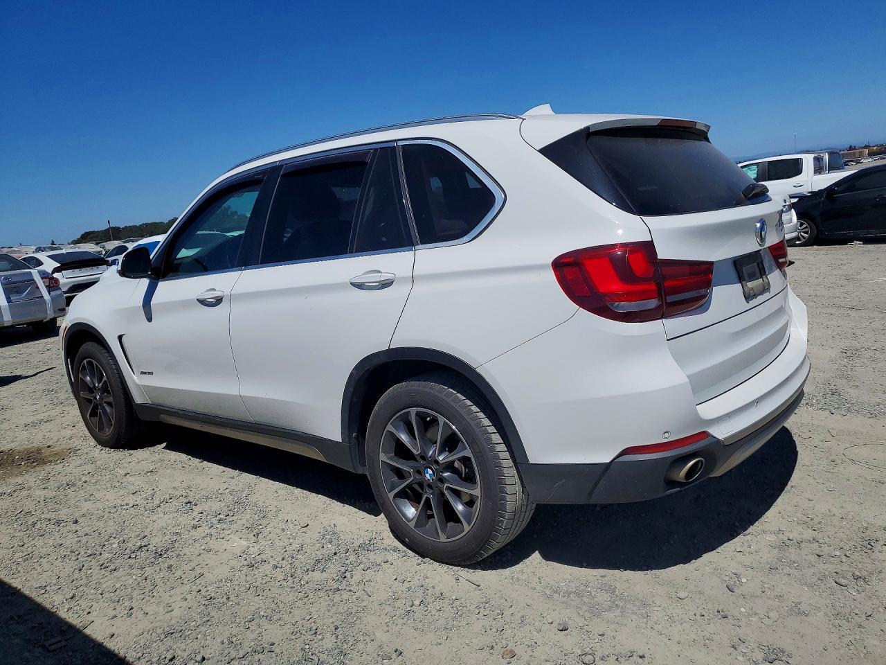 2015 BMW X5 xDrive35I - zdjęcie 2