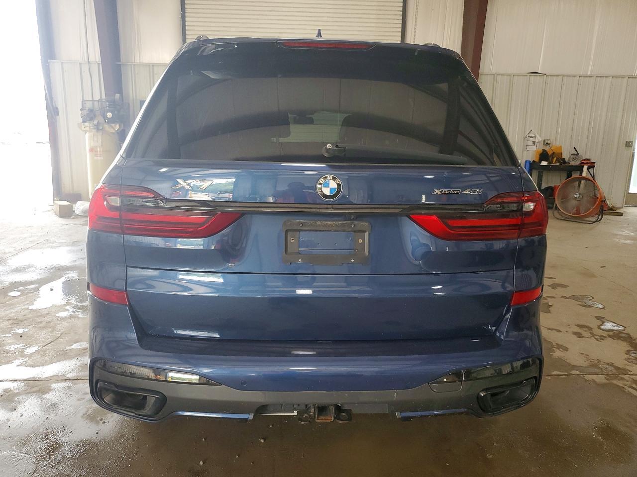 2021 BMW X7 xDrive40I - zdjęcie 6
