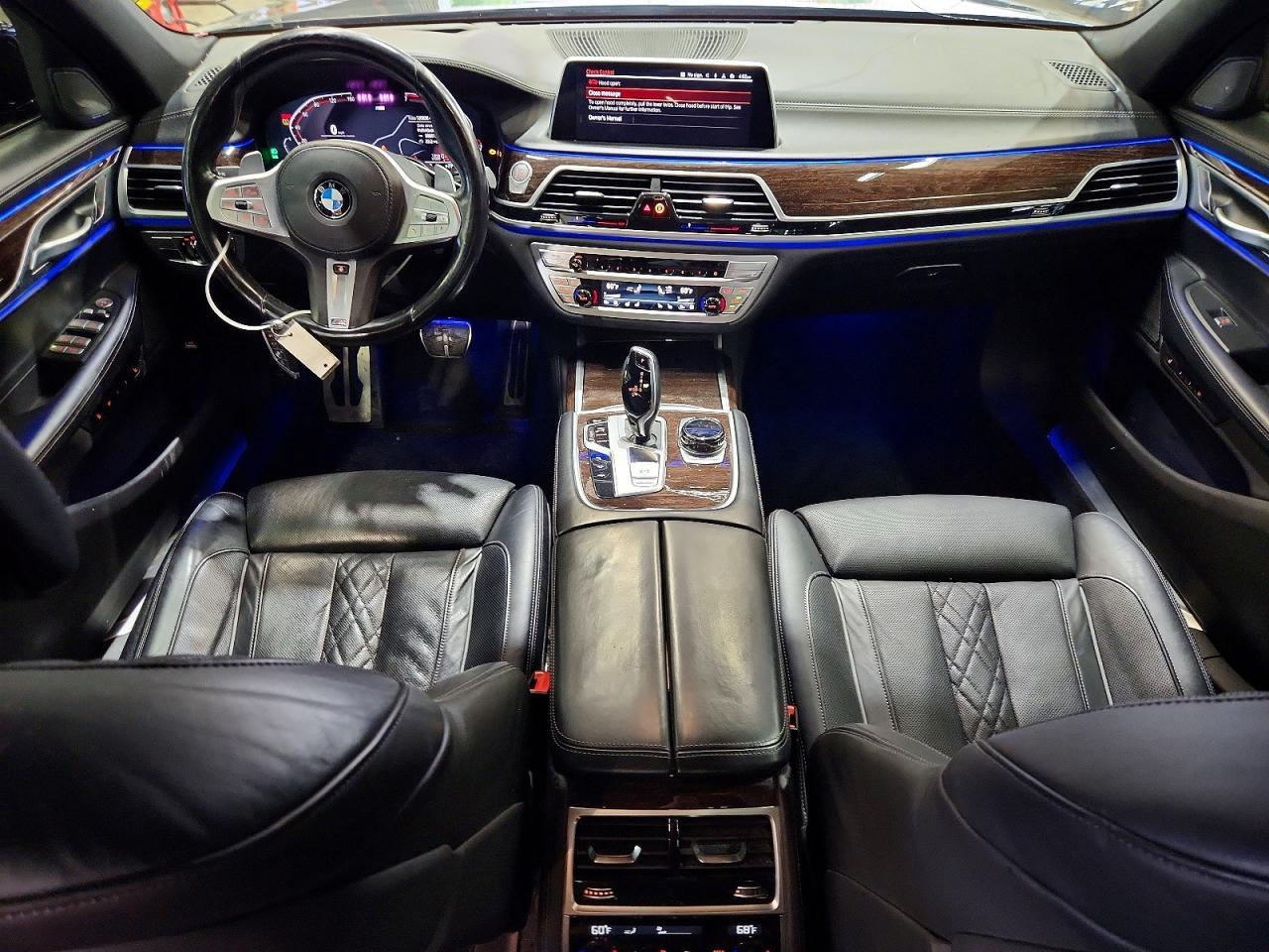 2021 BMW 750 Xi - zdjęcie 8