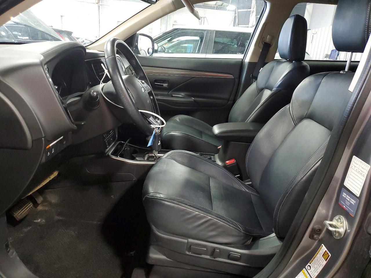 2020 Mitsubishi Outlander Se - zdjęcie 7