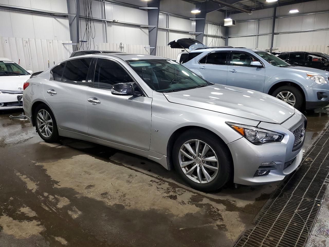 2015 Infiniti Q50 Premium - zdjęcie 4