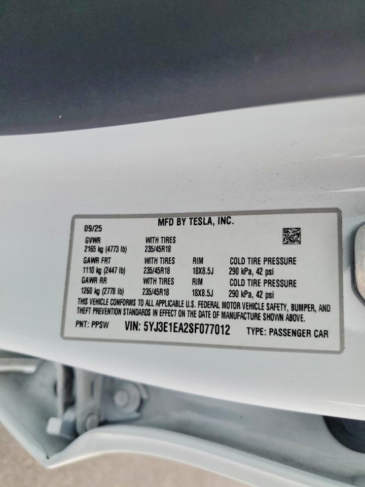 2025 Tesla Model 3 - zdjęcie 12