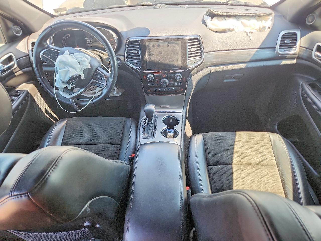2020 Jeep Grand Cherokee Laredo - zdjęcie 8