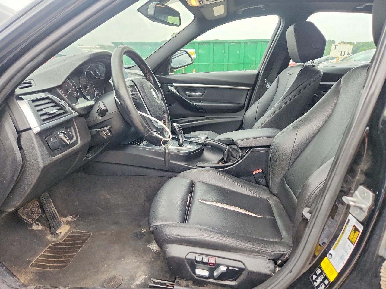 2018 BMW Seria 3 330i - zdjęcie 7