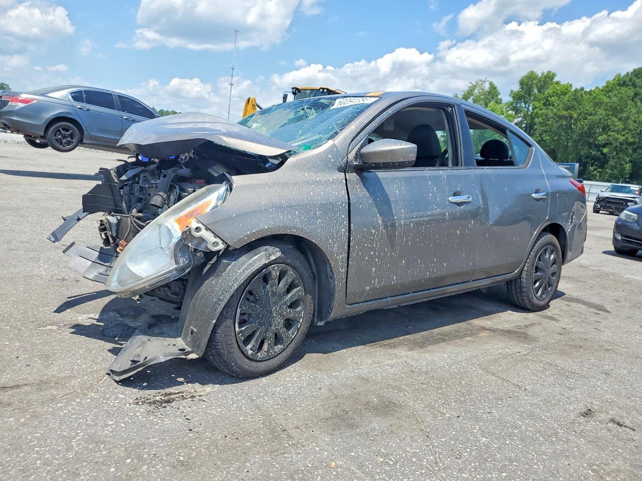 2017 Nissan Versa 1.6 Sv - zdjęcie główne