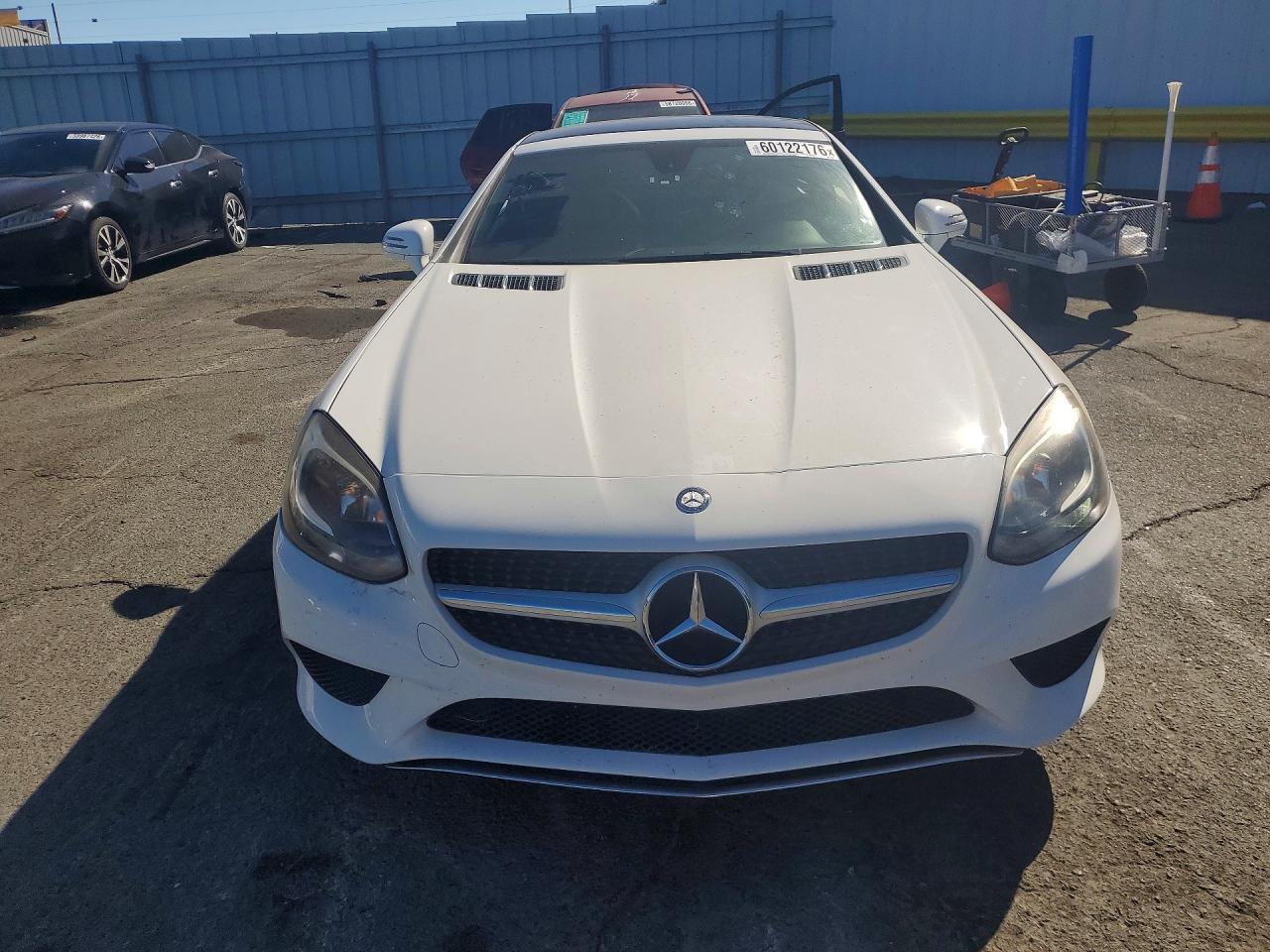 2017 Mercedes-Benz Slc 300 - zdjęcie 5