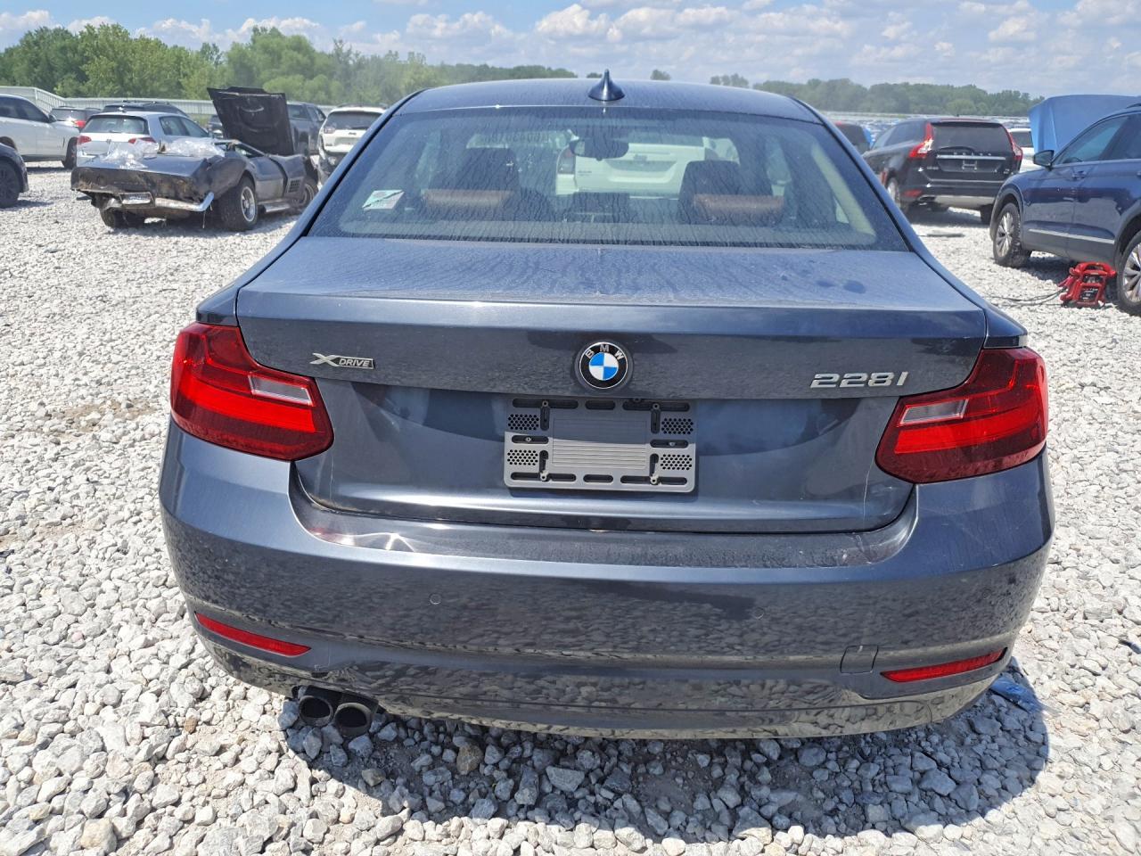 2015 BMW 228 Xi - zdjęcie 6