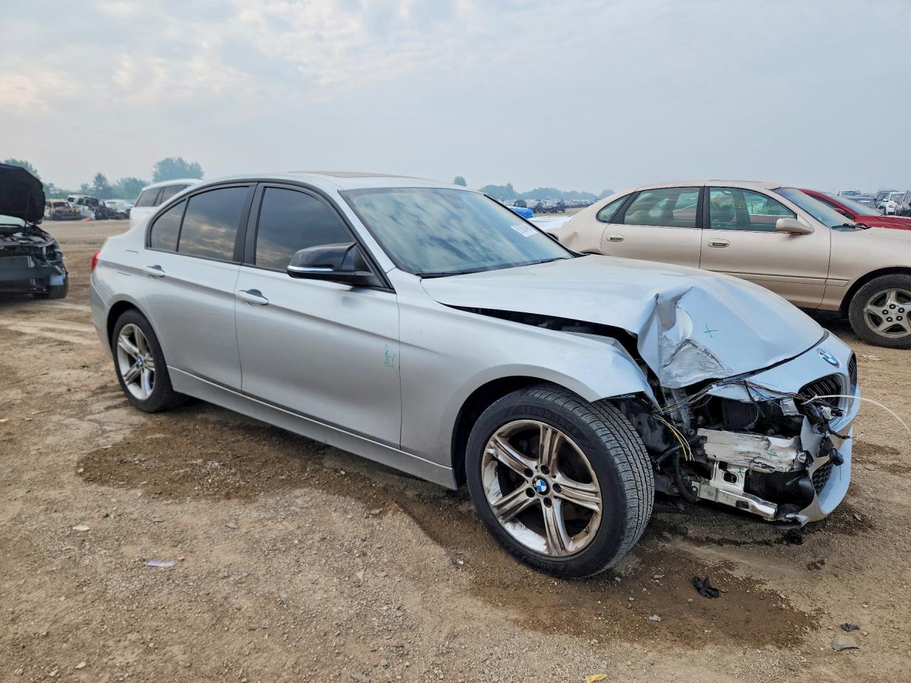 2015 BMW Seria 3 328i - zdjęcie 4