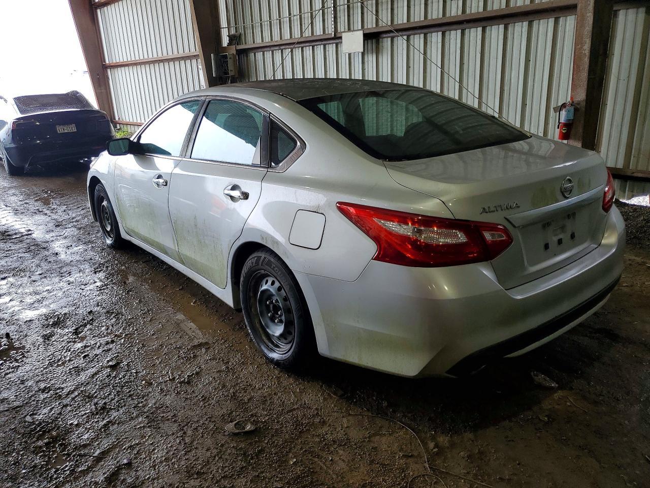 2016 Nissan Altima 2.5 S - zdjęcie 2