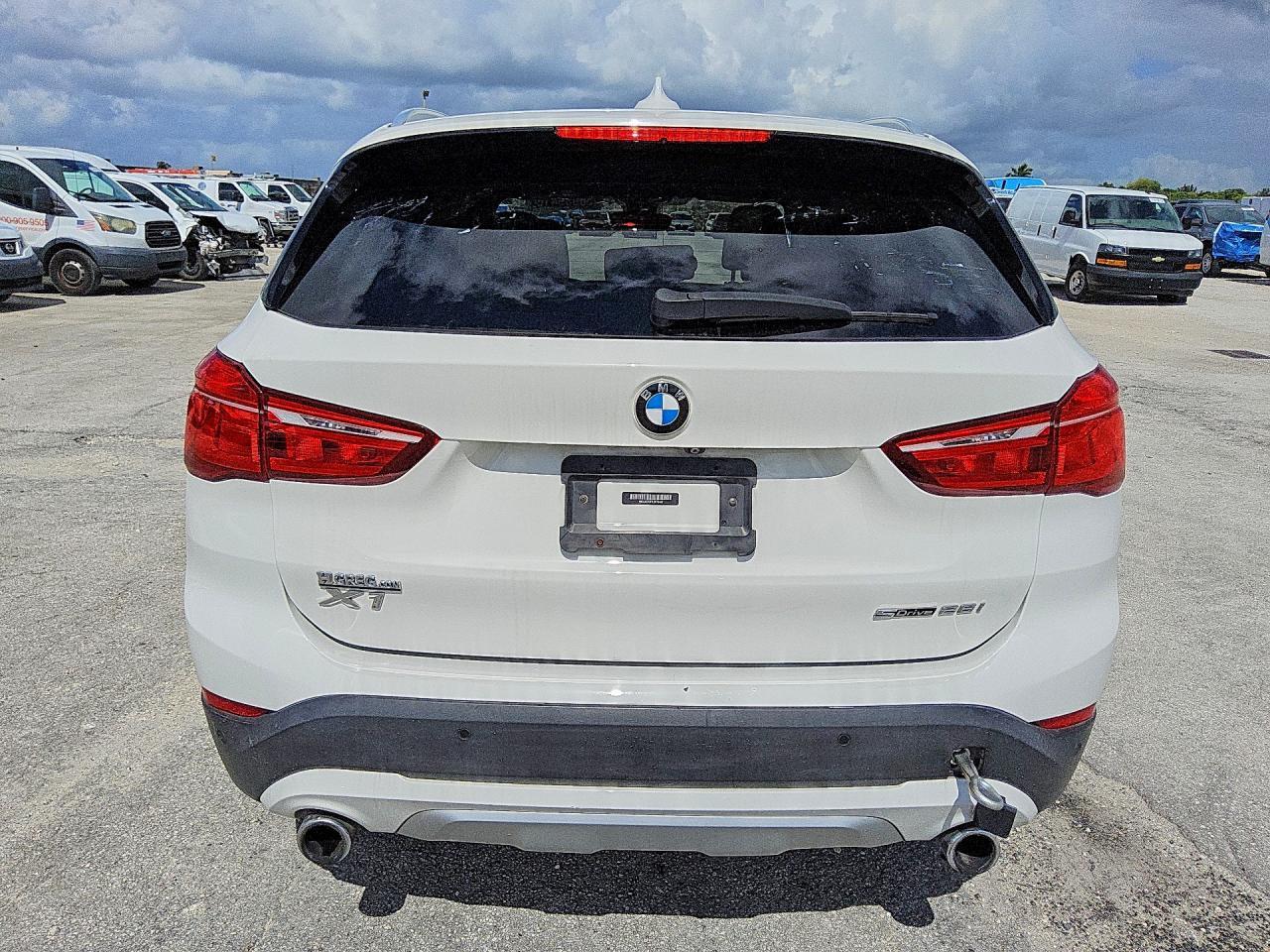 2020 BMW X1 Sdrive28I - zdjęcie 6
