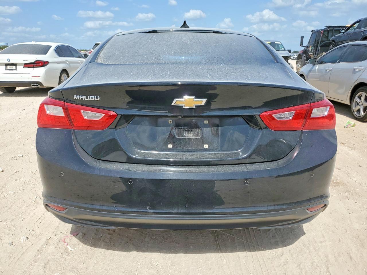 2020 Chevrolet Malibu Ls - zdjęcie 6