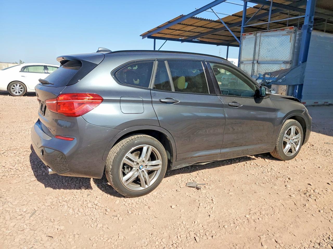 2018 BMW X1 xDrive28I - zdjęcie 3