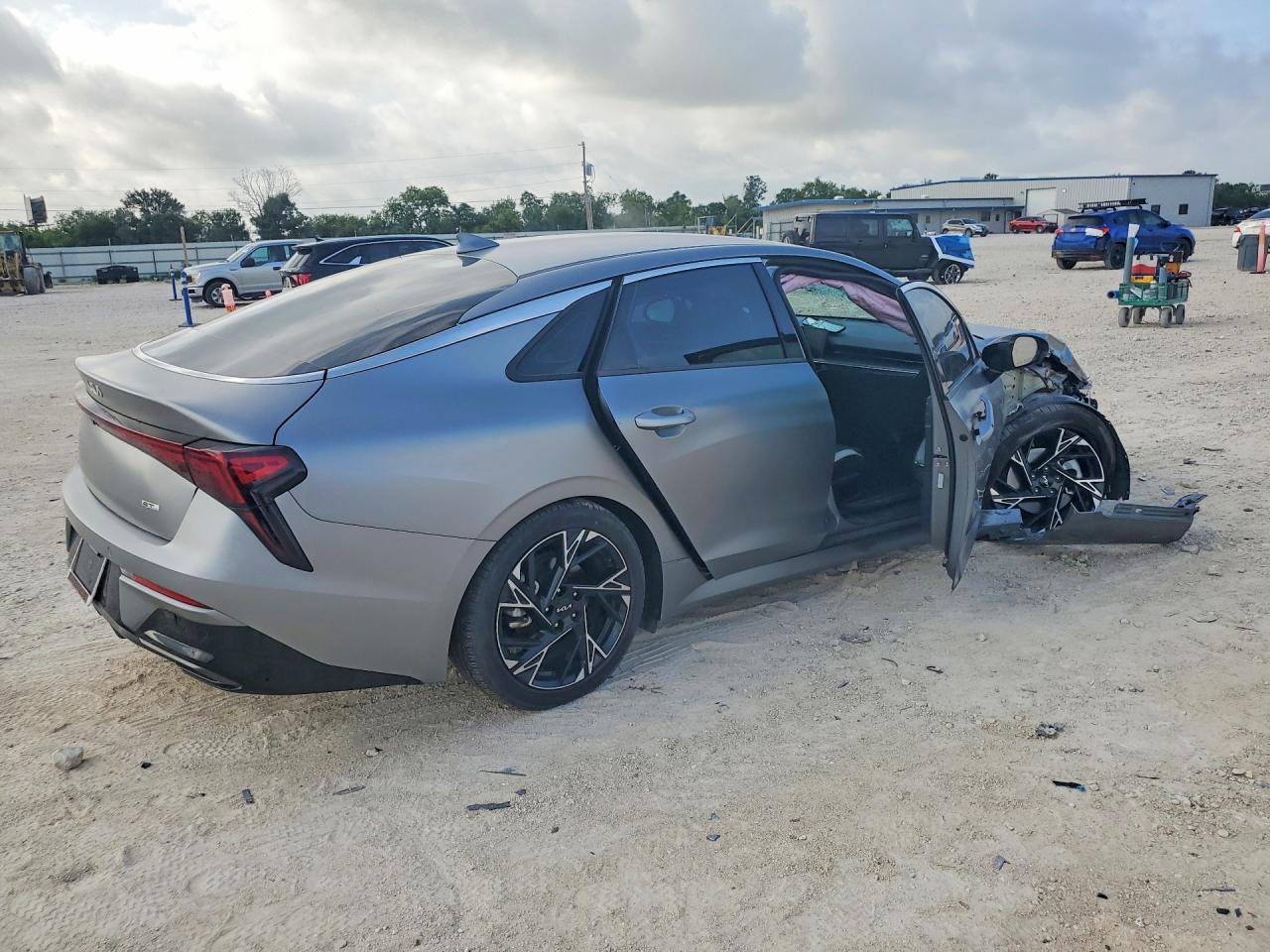2025 Kia K5 Gt Line - zdjęcie 3