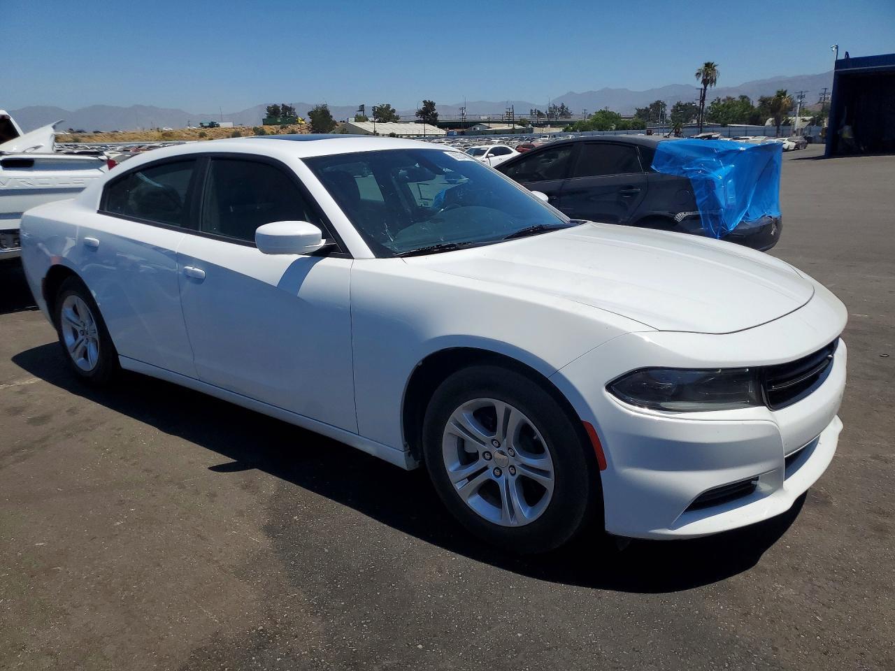 2022 Dodge Charger Sxt - zdjęcie 4