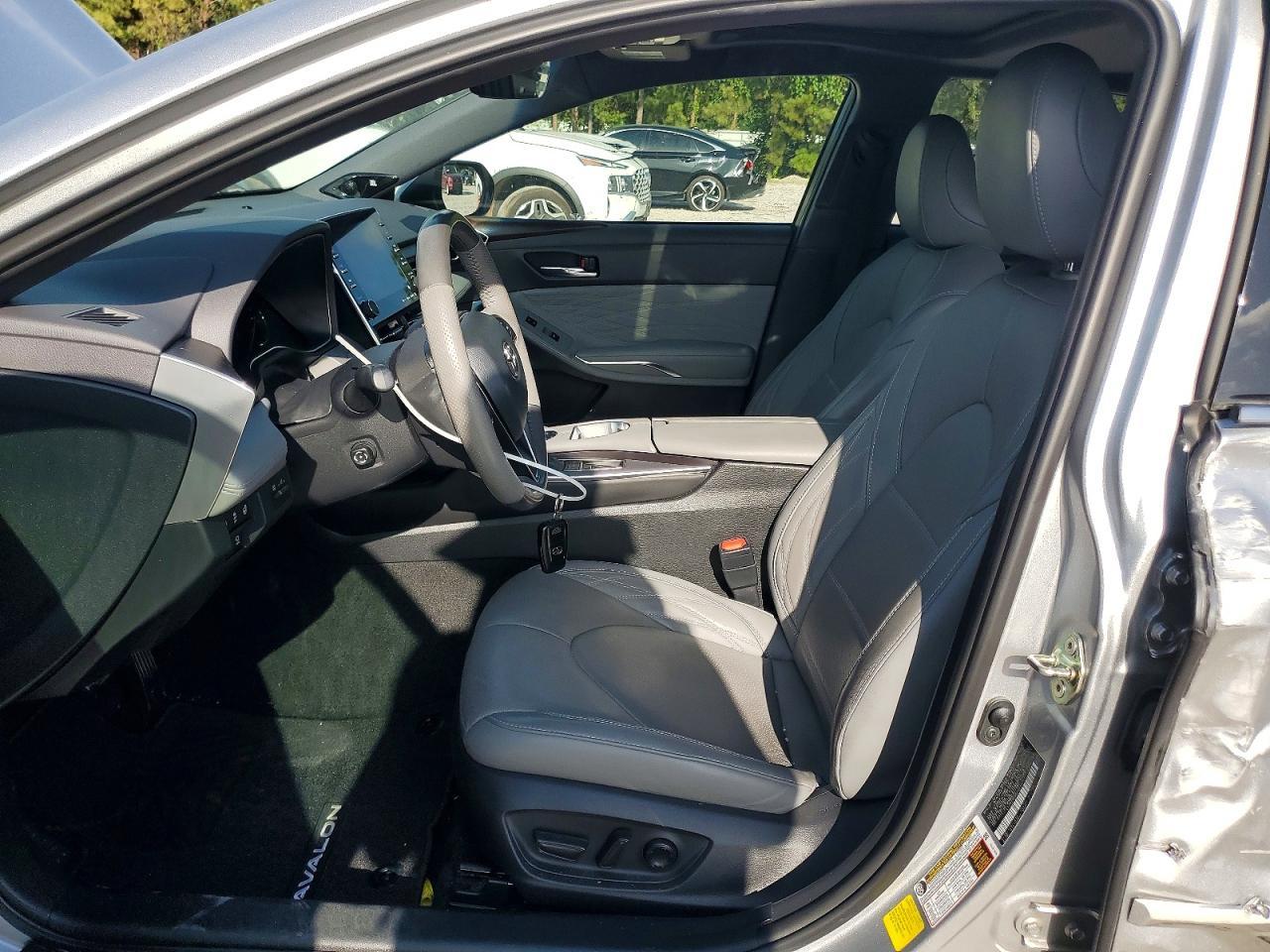 2020 Toyota Avalon Limited - zdjęcie 7