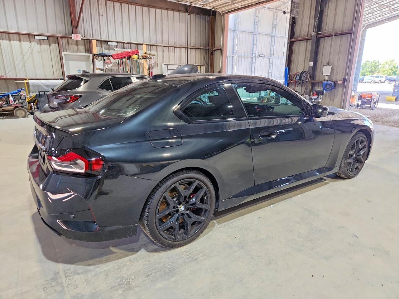 2025 BMW M240Xi - zdjęcie 3