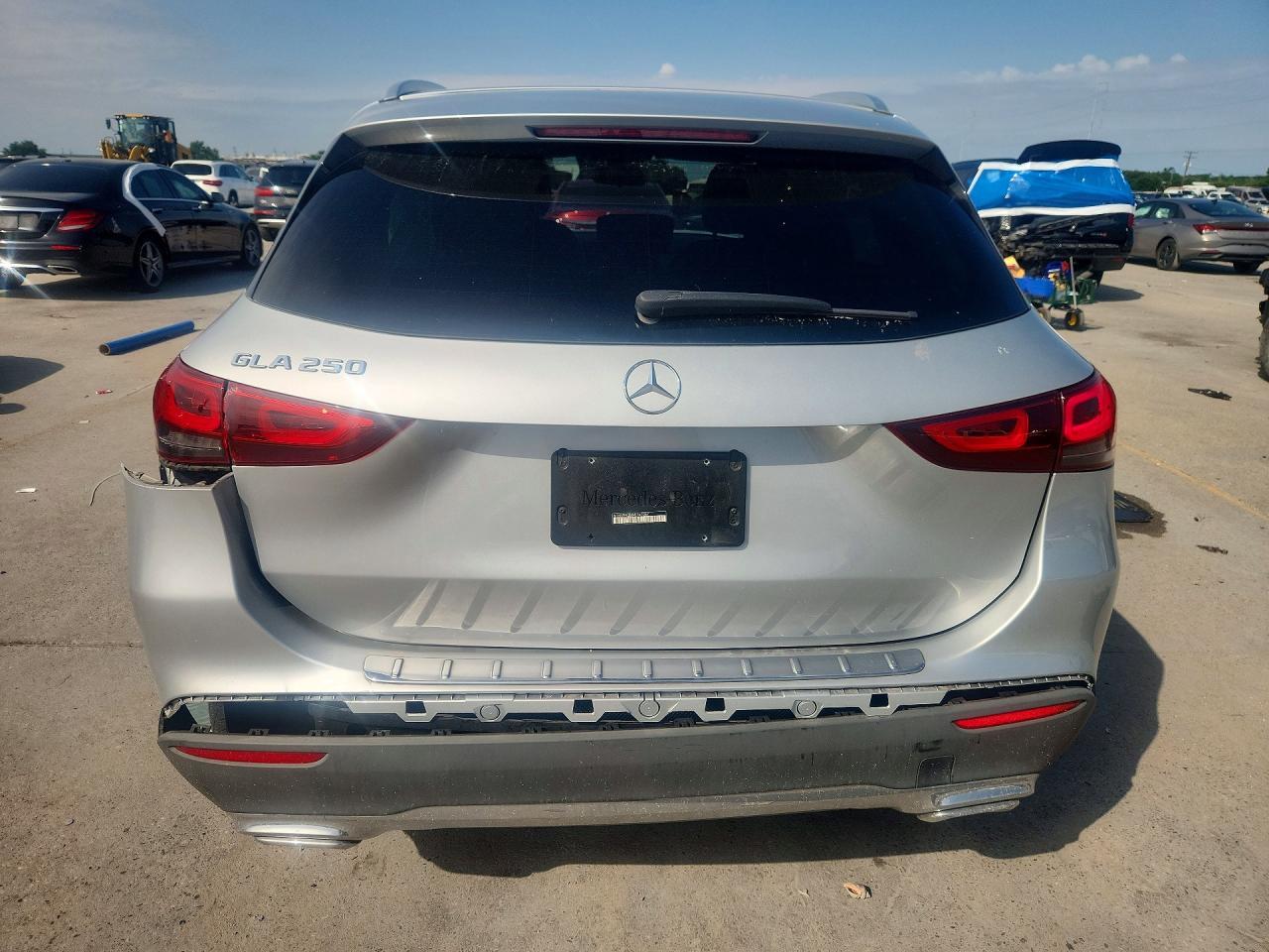 2021 Mercedes-Benz Gla 250 - zdjęcie 6