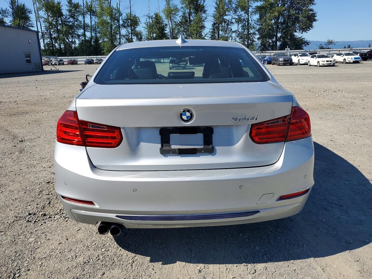 2014 BMW 328 I - zdjęcie 6