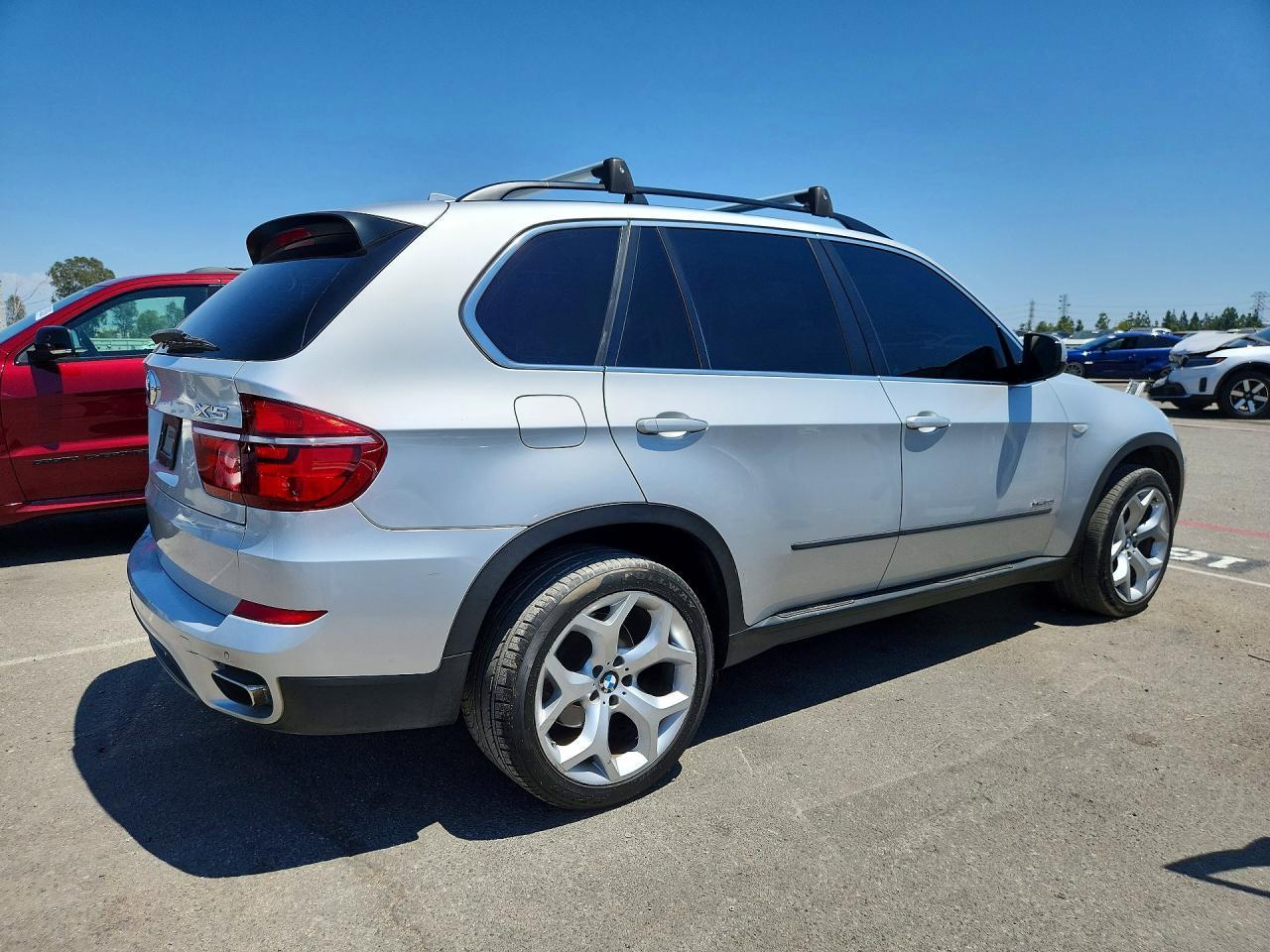 2013 BMW X5 xDrive50I - zdjęcie 3
