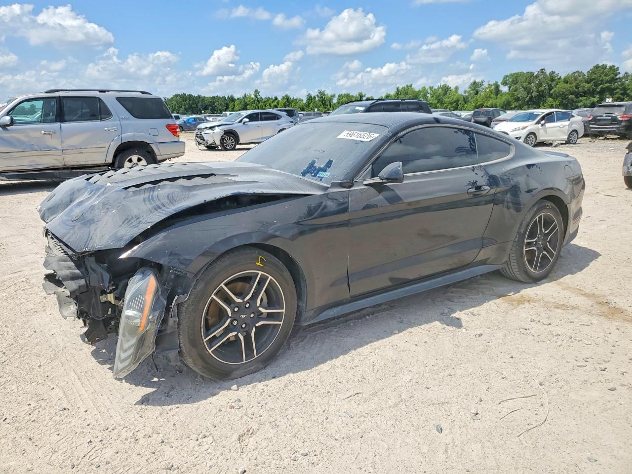 2020 Ford Mustang - zdjęcie główne