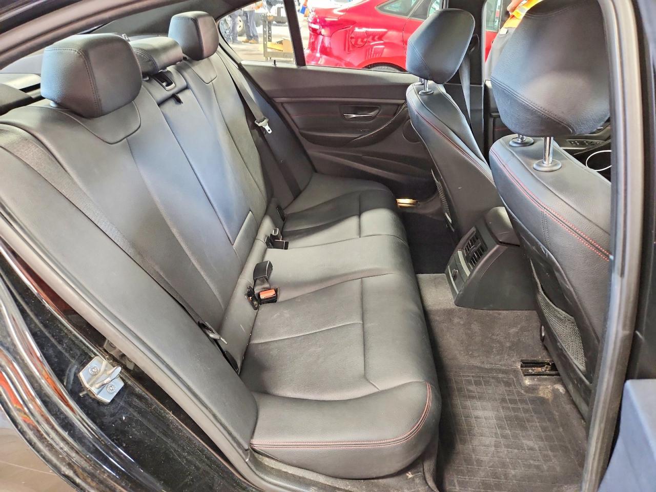 2013 BMW Seria 3 328i - zdjęcie 10