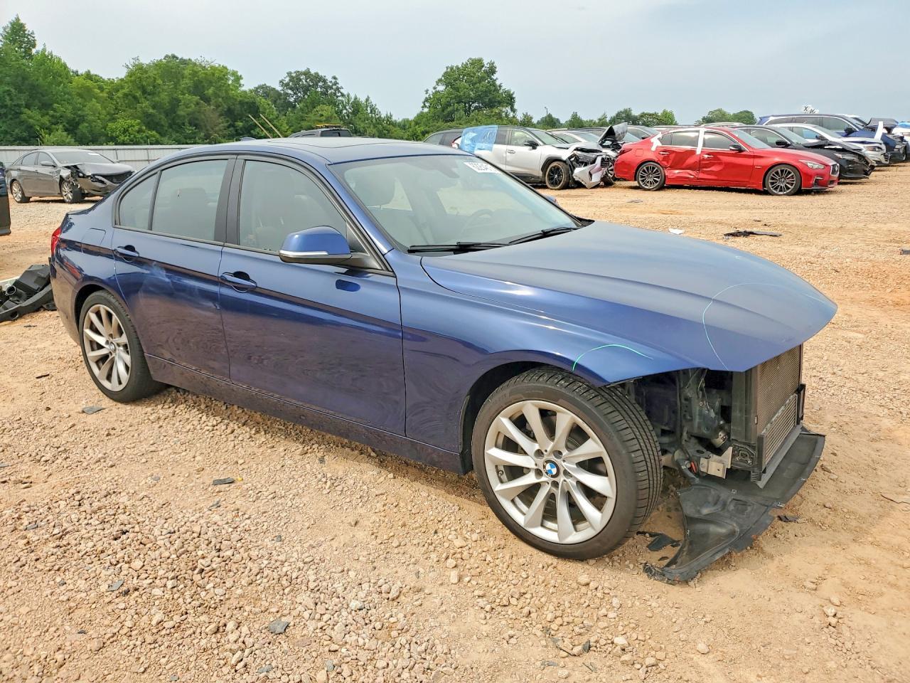 2018 BMW 320 I - zdjęcie 4