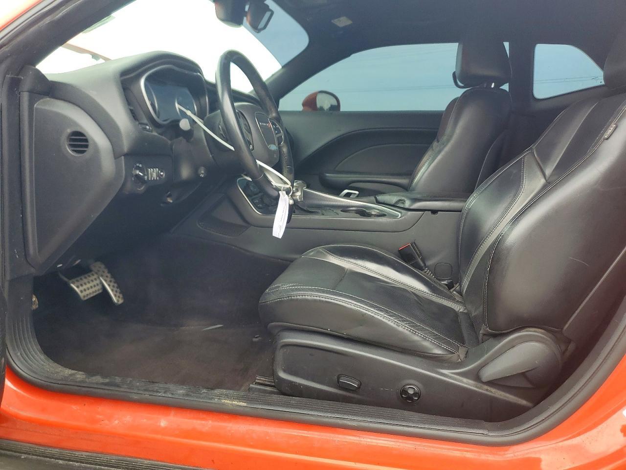 2016 Dodge Challenger Sxt - zdjęcie 7