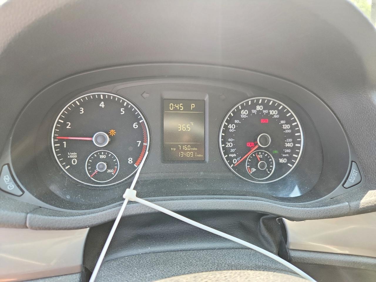 2015 Volkswagen Passat S - zdjęcie 9