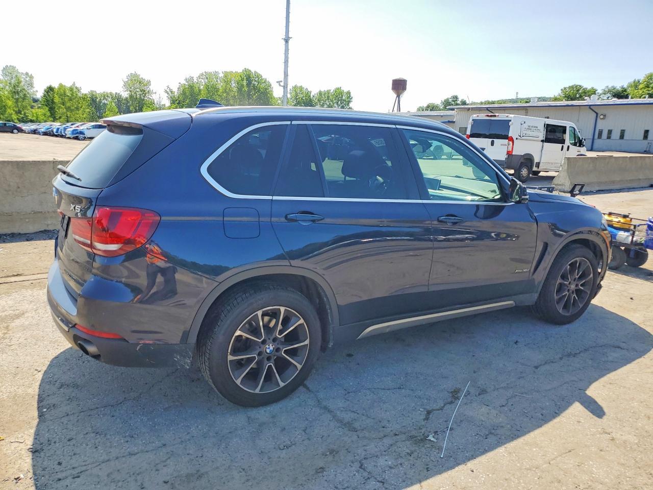 2017 BMW X5 xDrive35I - zdjęcie 3
