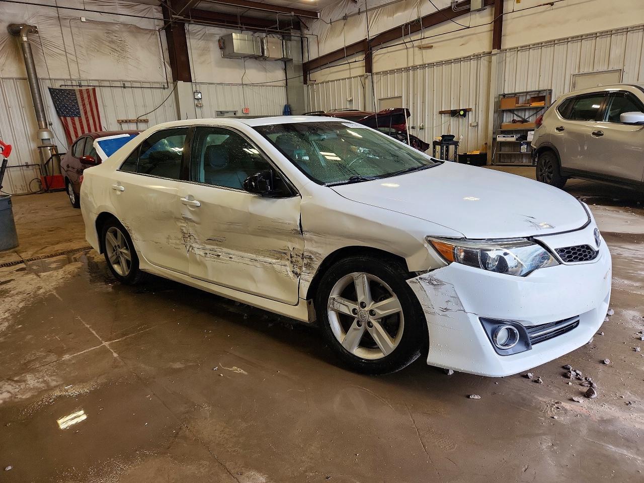 2013 Toyota Camry Se - zdjęcie 4